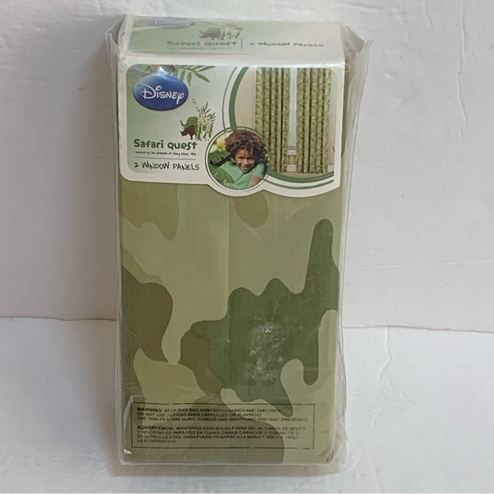 Disney Window Panels Safari Quest Green Camo Kids NWT - Picture 2 of 9